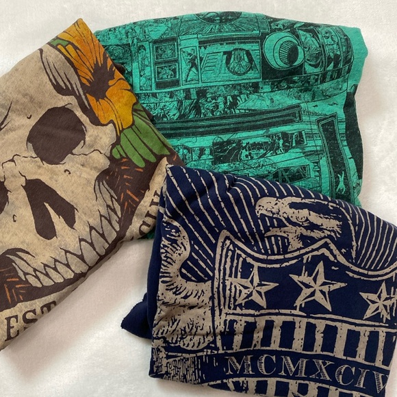 Vintage Tops - Vintage Green Graphic Short Sleeve T-Shirt